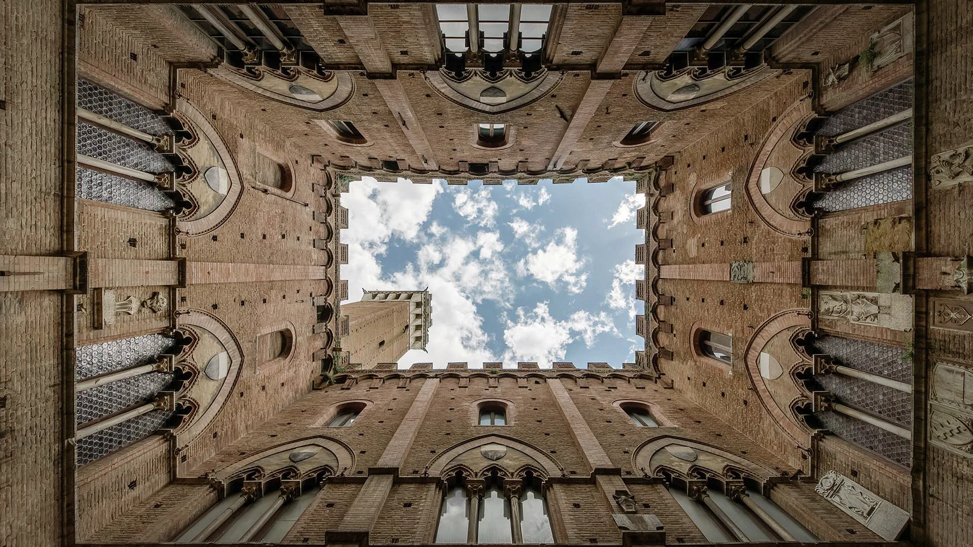 ascensore in palazzo storico